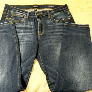 Judy Blue straight leg jeans. Size 15/32